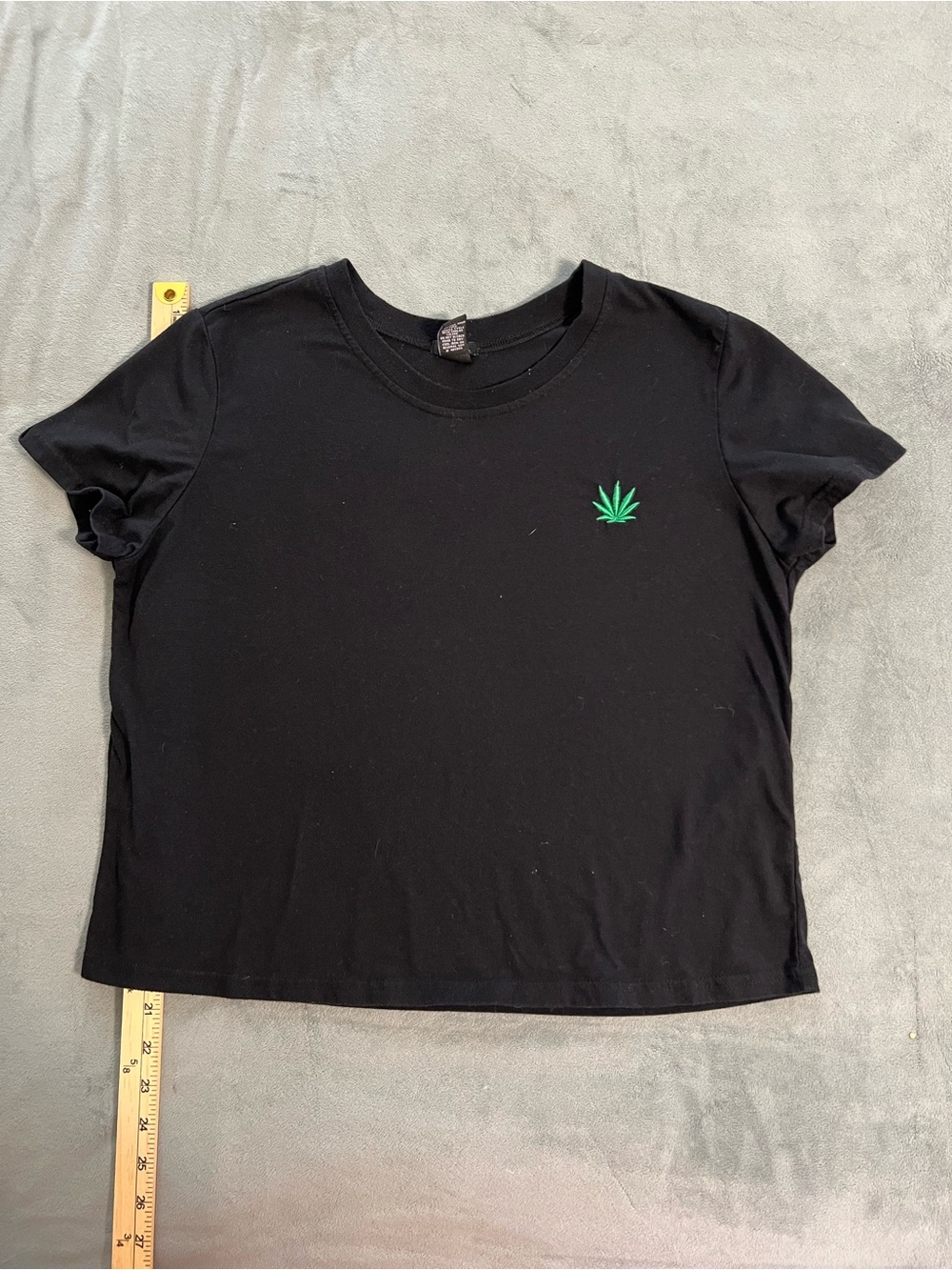 Rue 21 Black Juniors Crewneck Tee with Green Leaf Embroidery